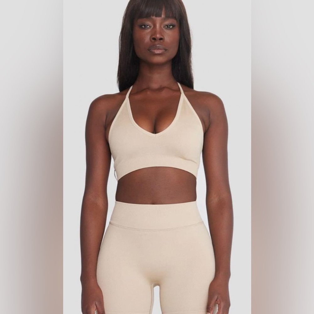 CSB Crop Shop Boutique x Isabelle Mathers Issy Crop Sports Bra in Oat Beige NWOT